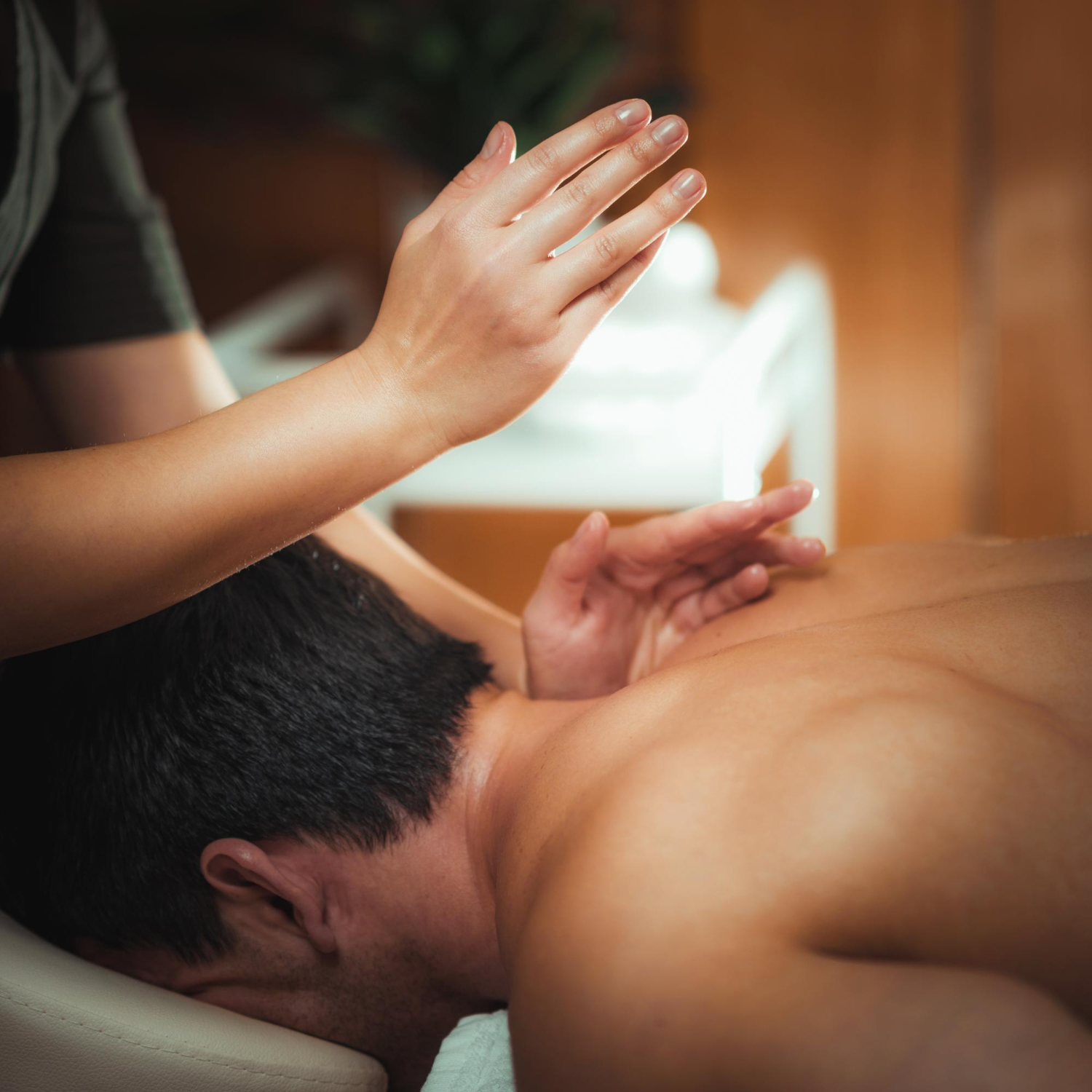 Bee performing a traditional Thai massage treatment in Norwich